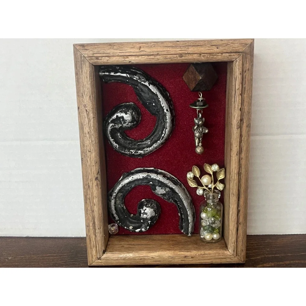 Assemblage Art Shadow Box Mixed Media Sculpture Wall Decor‎ Unique Display